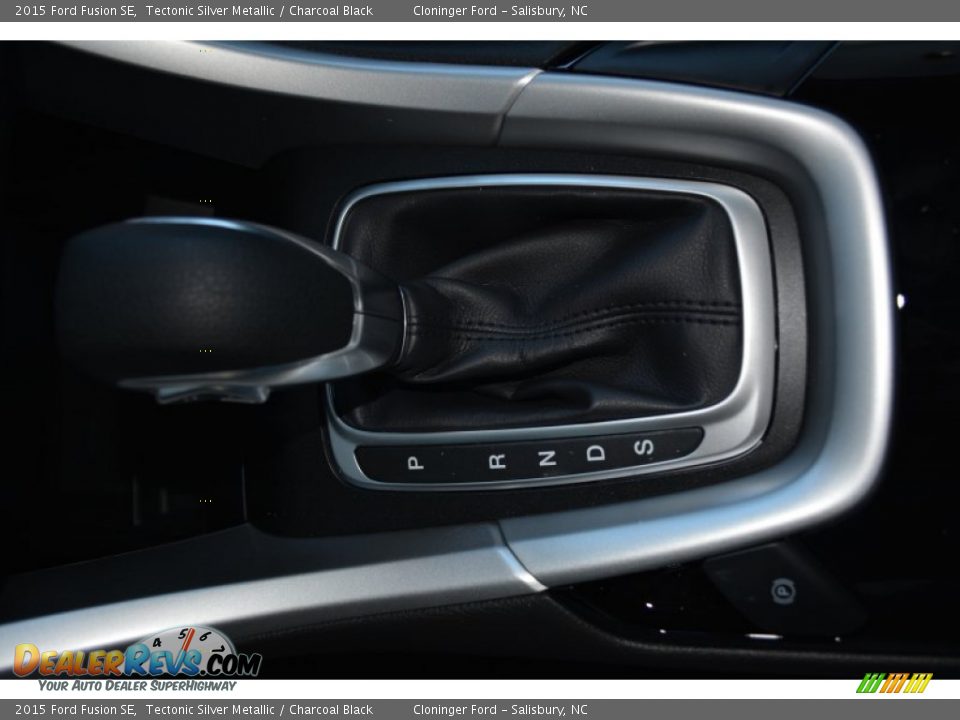 2015 Ford Fusion SE Tectonic Silver Metallic / Charcoal Black Photo #17
