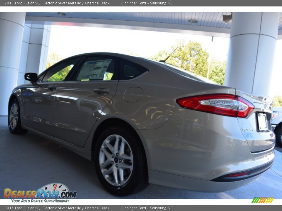 2015 Ford Fusion SE Tectonic Silver Metallic / Charcoal Black Photo #24