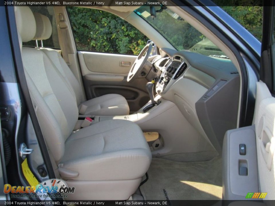 2004 Toyota Highlander V6 4WD Bluestone Metallic / Ivory Photo #17