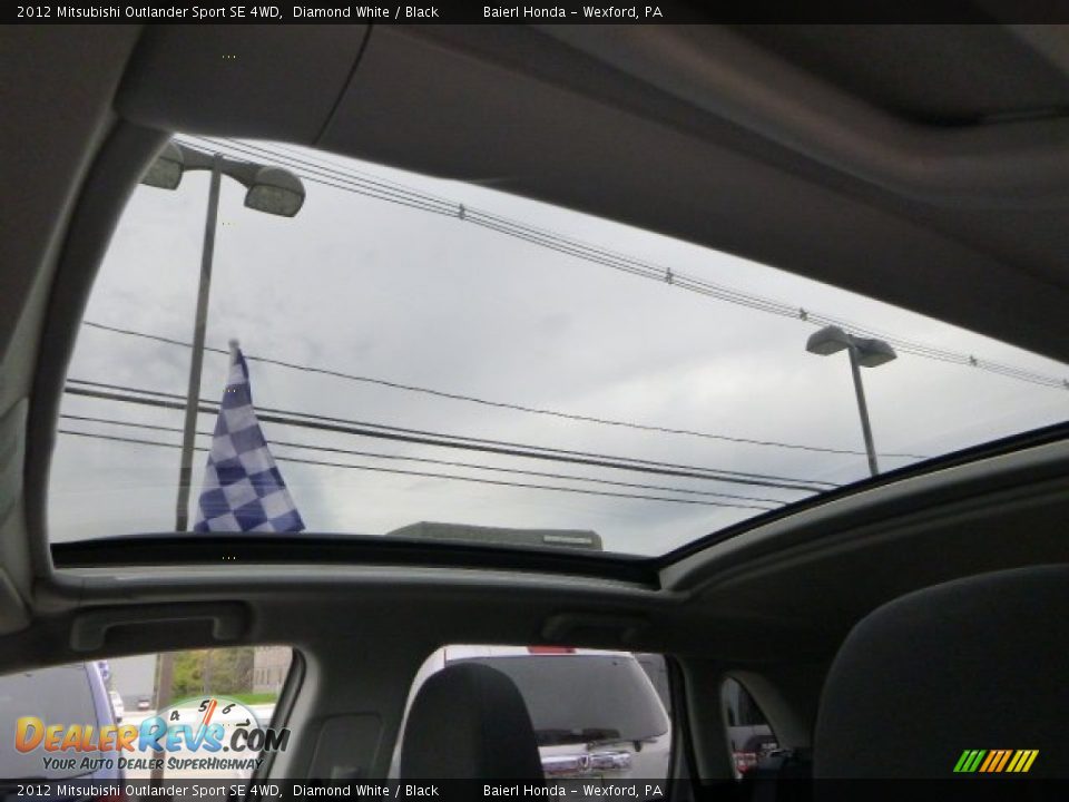 2012 Mitsubishi Outlander Sport SE 4WD Diamond White / Black Photo #16