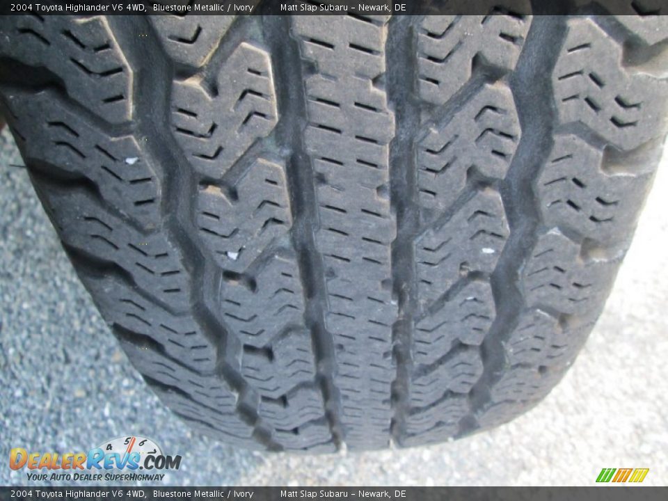 2004 Toyota Highlander V6 4WD Bluestone Metallic / Ivory Photo #23