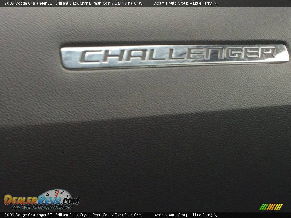 2009 Dodge Challenger SE Brilliant Black Crystal Pearl Coat / Dark Slate Gray Photo #13