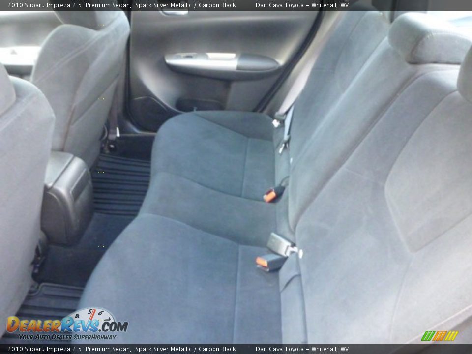 2010 Subaru Impreza 2.5i Premium Sedan Spark Silver Metallic / Carbon Black Photo #11
