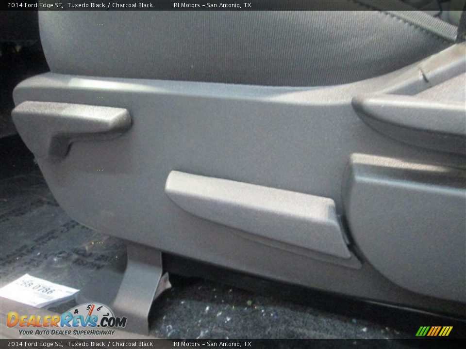2014 Ford Edge SE Tuxedo Black / Charcoal Black Photo #17