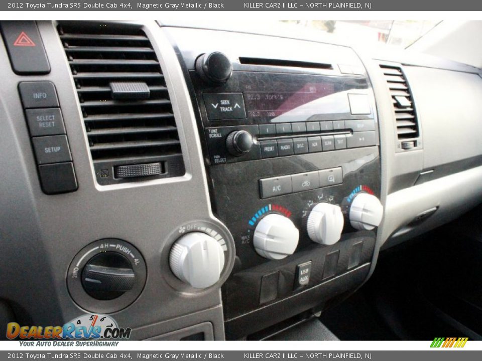 2012 Toyota Tundra SR5 Double Cab 4x4 Magnetic Gray Metallic / Black Photo #19