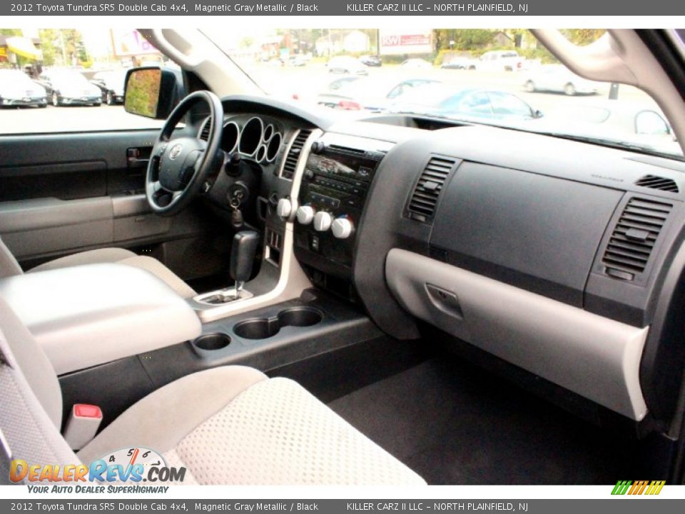 2012 Toyota Tundra SR5 Double Cab 4x4 Magnetic Gray Metallic / Black Photo #26