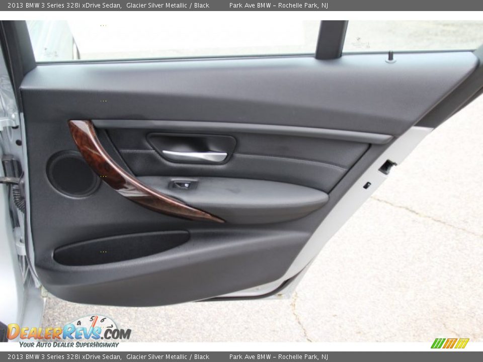 2013 BMW 3 Series 328i xDrive Sedan Glacier Silver Metallic / Black Photo #23