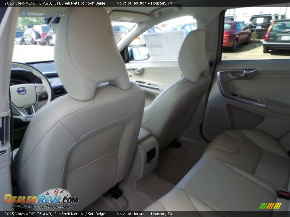 2015 Volvo XC60 T6 AWD Sea Shell Metallic / Soft Beige Photo #24