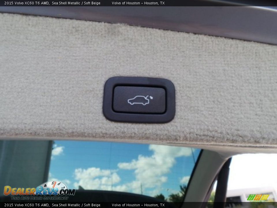 2015 Volvo XC60 T6 AWD Sea Shell Metallic / Soft Beige Photo #29