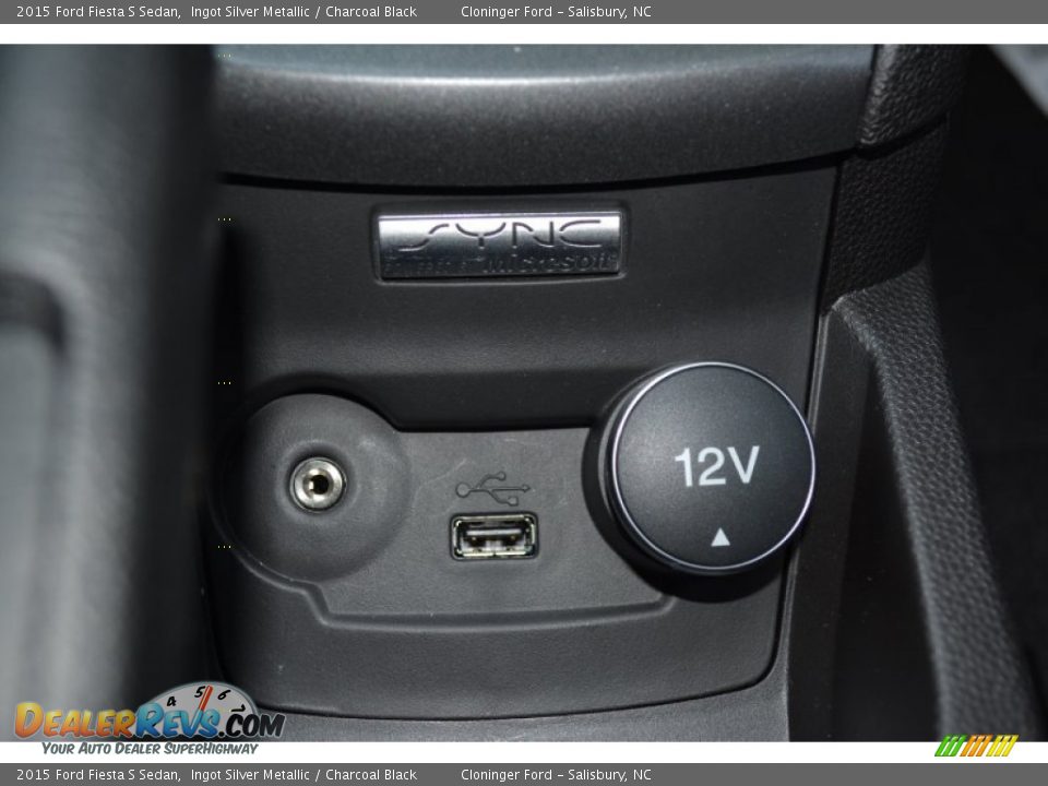 2015 Ford Fiesta S Sedan Ingot Silver Metallic / Charcoal Black Photo #15