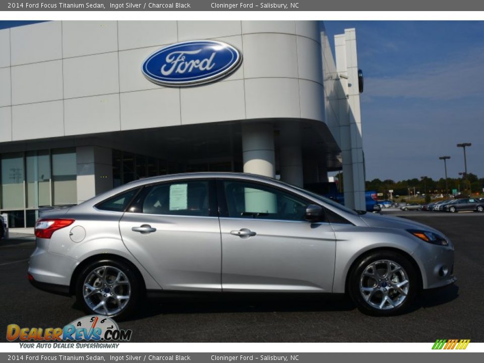 2014 Ford Focus Titanium Sedan Ingot Silver / Charcoal Black Photo #2