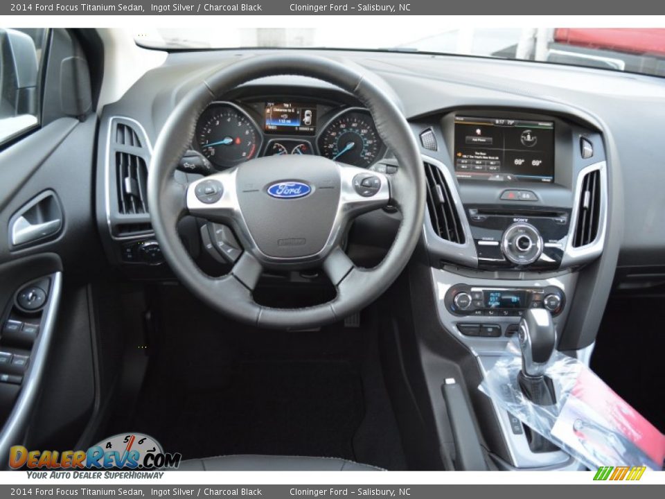 2014 Ford Focus Titanium Sedan Ingot Silver / Charcoal Black Photo #11