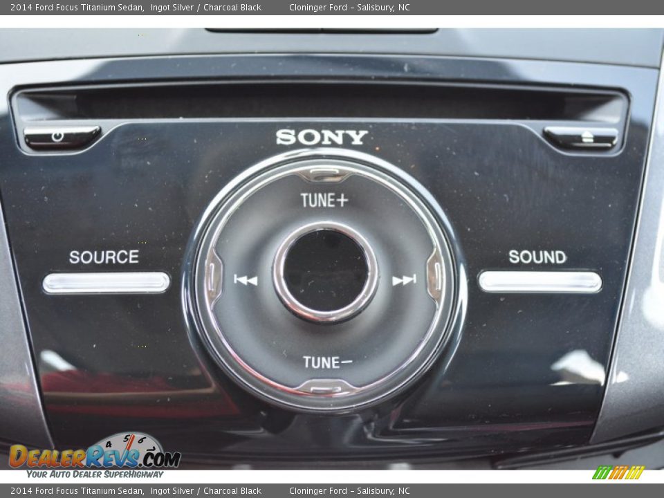 2014 Ford Focus Titanium Sedan Ingot Silver / Charcoal Black Photo #18