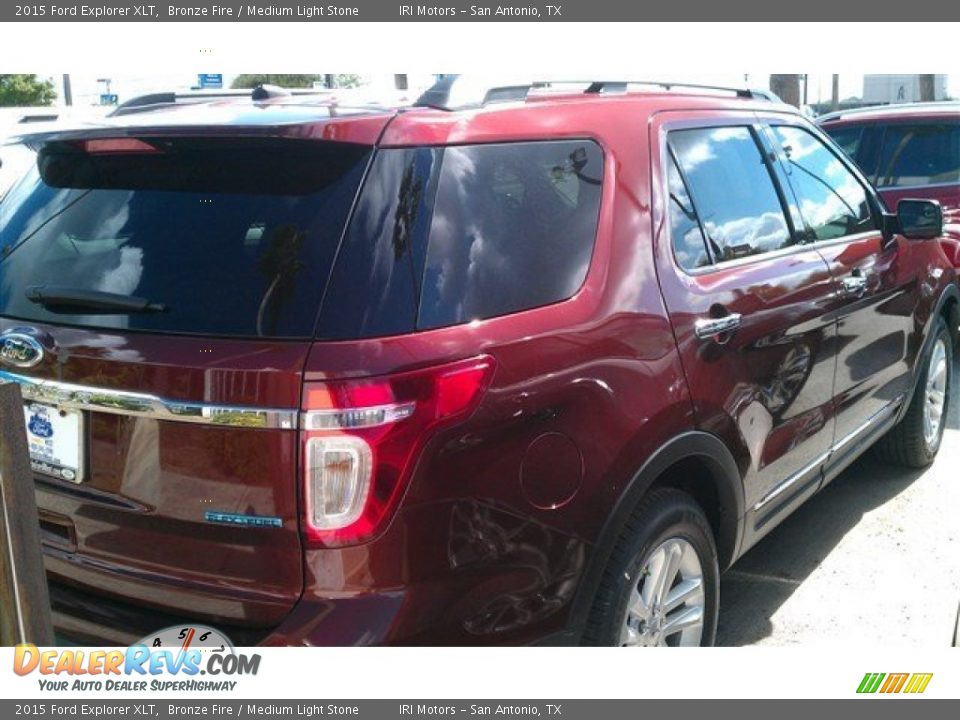 2015 Ford Explorer XLT Bronze Fire / Medium Light Stone Photo #2
