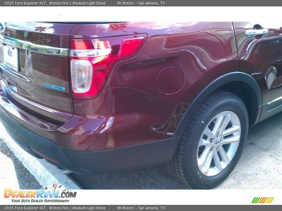 2015 Ford Explorer XLT Bronze Fire / Medium Light Stone Photo #3