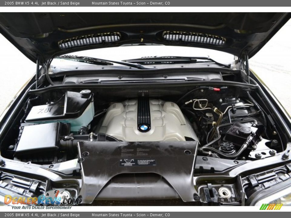 2005 BMW X5 4.4i Jet Black / Sand Beige Photo #25