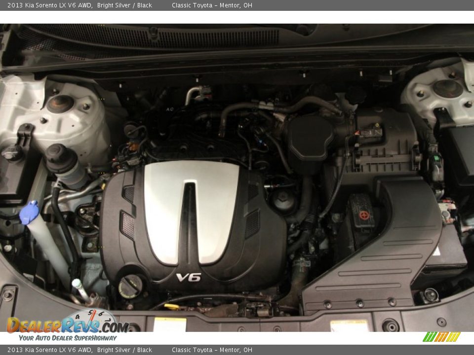 2013 Kia Sorento LX V6 AWD Bright Silver / Black Photo #14