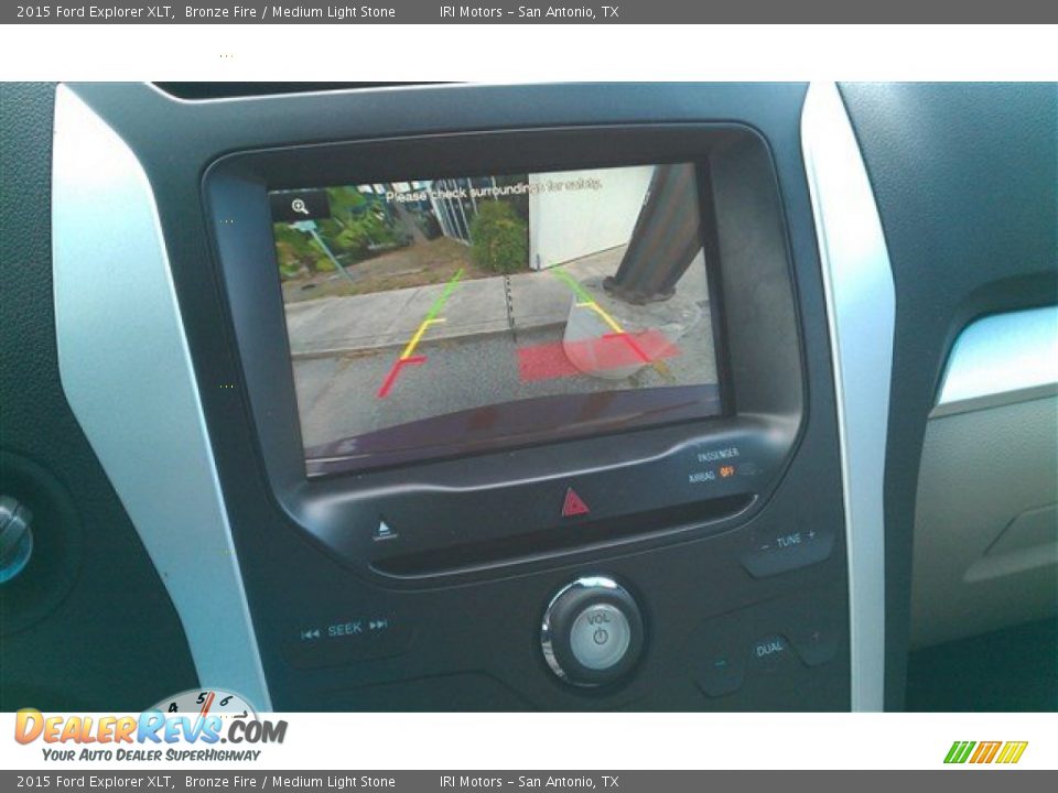 2015 Ford Explorer XLT Bronze Fire / Medium Light Stone Photo #33