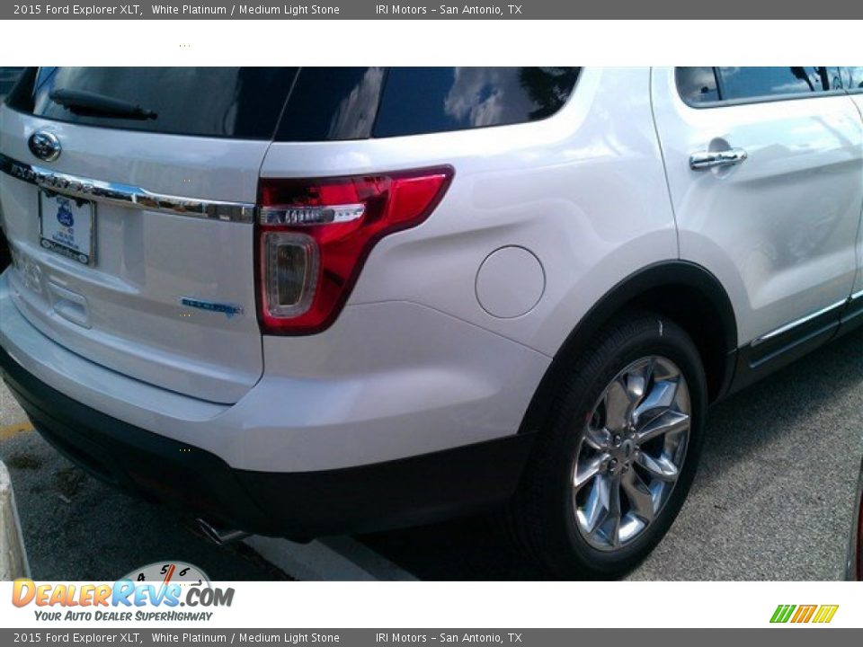 2015 Ford Explorer XLT White Platinum / Medium Light Stone Photo #3