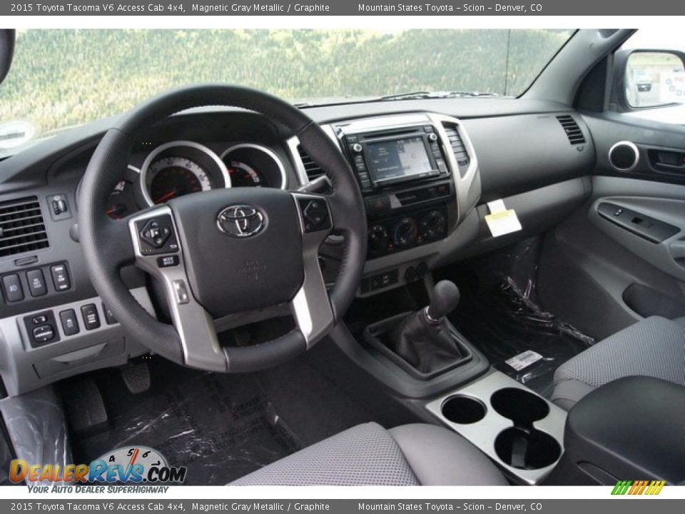 Graphite Interior - 2015 Toyota Tacoma V6 Access Cab 4x4 Photo #5