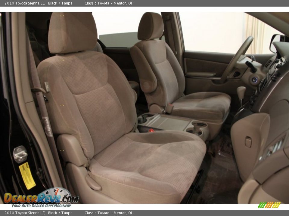 2010 Toyota Sienna LE Black / Taupe Photo #10