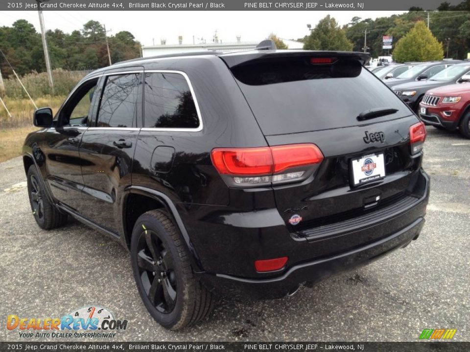 2015 Jeep Grand Cherokee Altitude 4x4 Brilliant Black Crystal Pearl / Black Photo #4