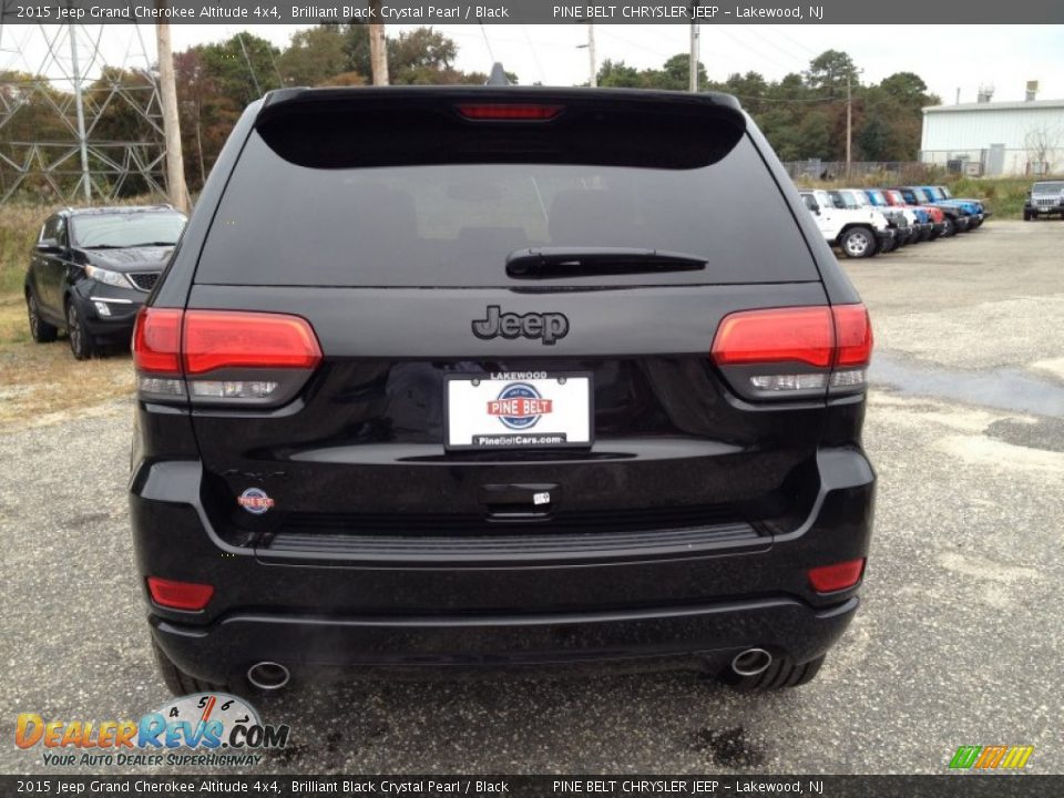 2015 Jeep Grand Cherokee Altitude 4x4 Brilliant Black Crystal Pearl / Black Photo #5