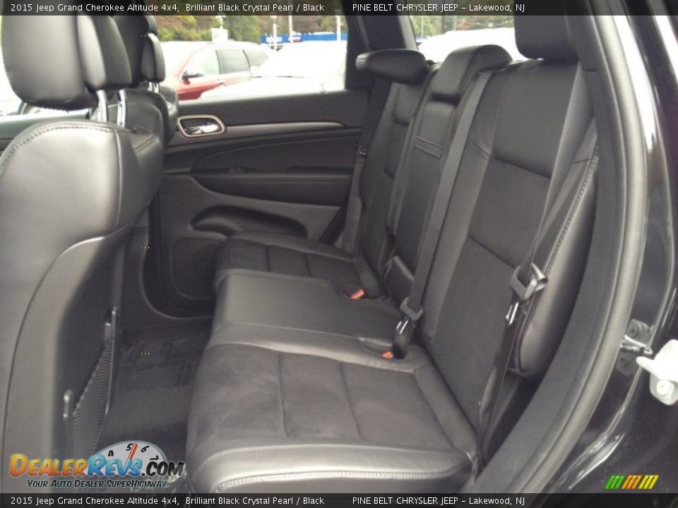 2015 Jeep Grand Cherokee Altitude 4x4 Brilliant Black Crystal Pearl / Black Photo #6