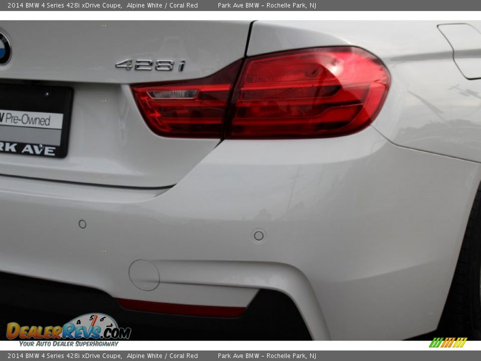 2014 BMW 4 Series 428i xDrive Coupe Alpine White / Coral Red Photo #23