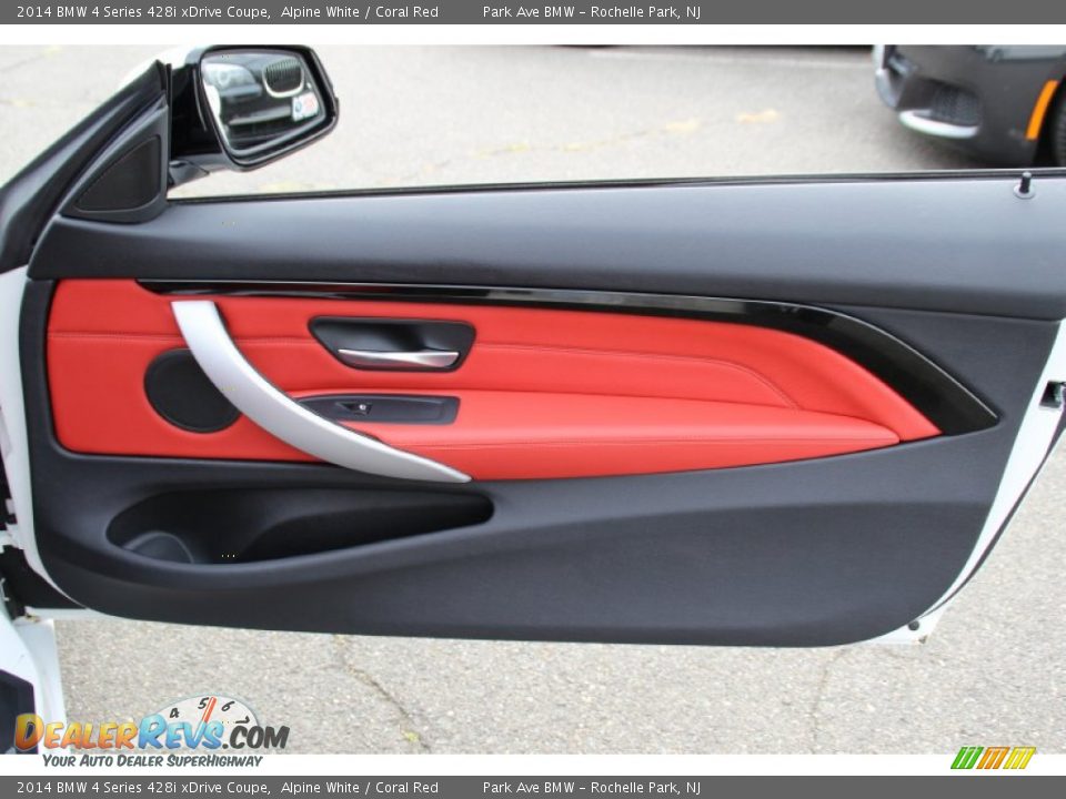 Door Panel of 2014 BMW 4 Series 428i xDrive Coupe Photo #24