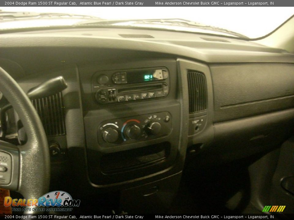 2004 Dodge Ram 1500 ST Regular Cab Atlantic Blue Pearl / Dark Slate Gray Photo #10