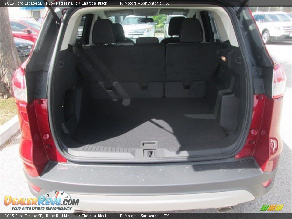 2015 Ford Escape SE Ruby Red Metallic / Charcoal Black Photo #11
