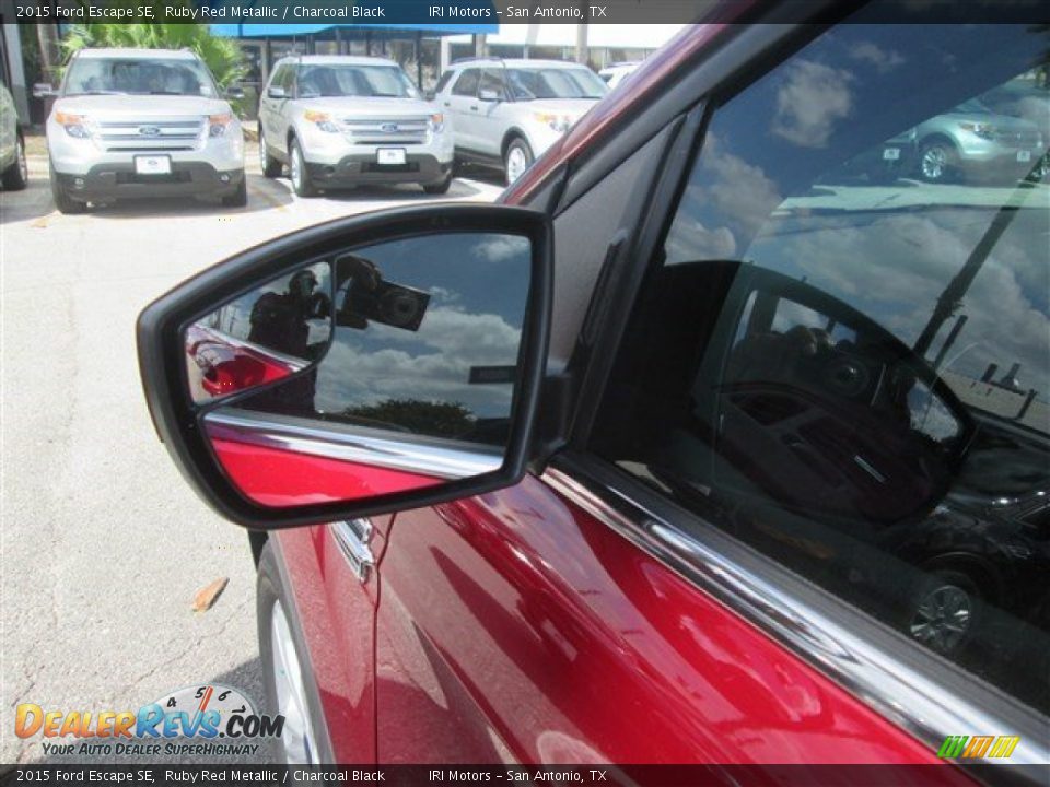 2015 Ford Escape SE Ruby Red Metallic / Charcoal Black Photo #19