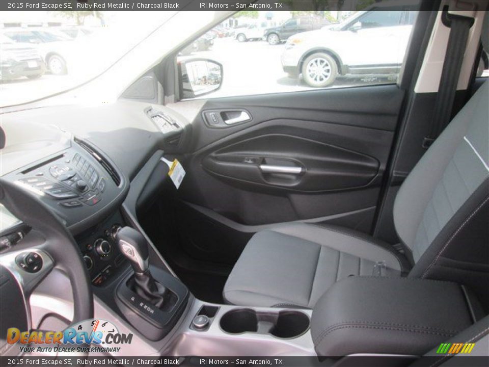 2015 Ford Escape SE Ruby Red Metallic / Charcoal Black Photo #23