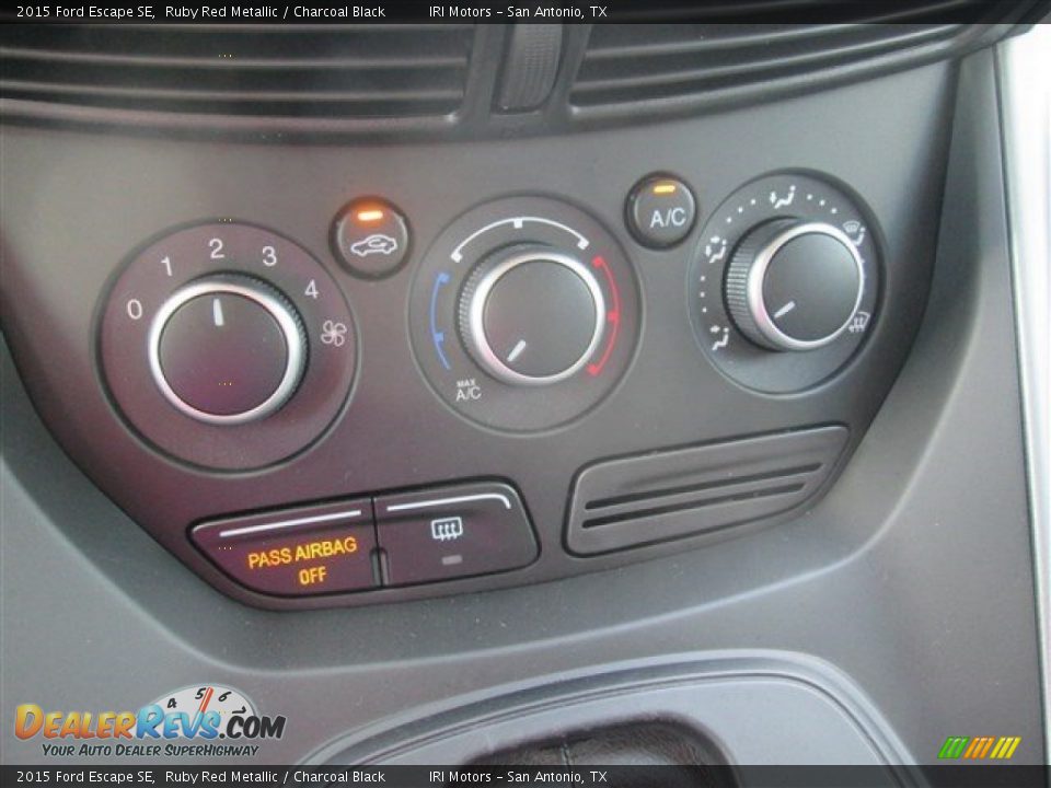 2015 Ford Escape SE Ruby Red Metallic / Charcoal Black Photo #31