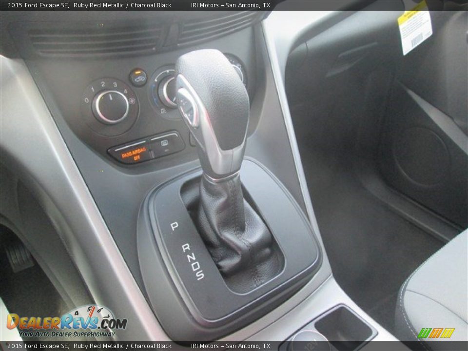 2015 Ford Escape SE Ruby Red Metallic / Charcoal Black Photo #33