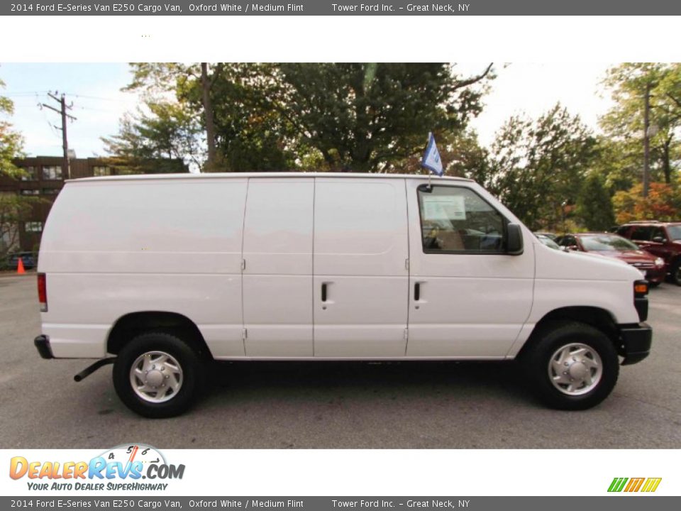 2014 Ford E-Series Van E250 Cargo Van Oxford White / Medium Flint Photo #11