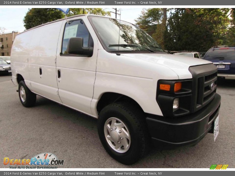 2014 Ford E-Series Van E250 Cargo Van Oxford White / Medium Flint Photo #12