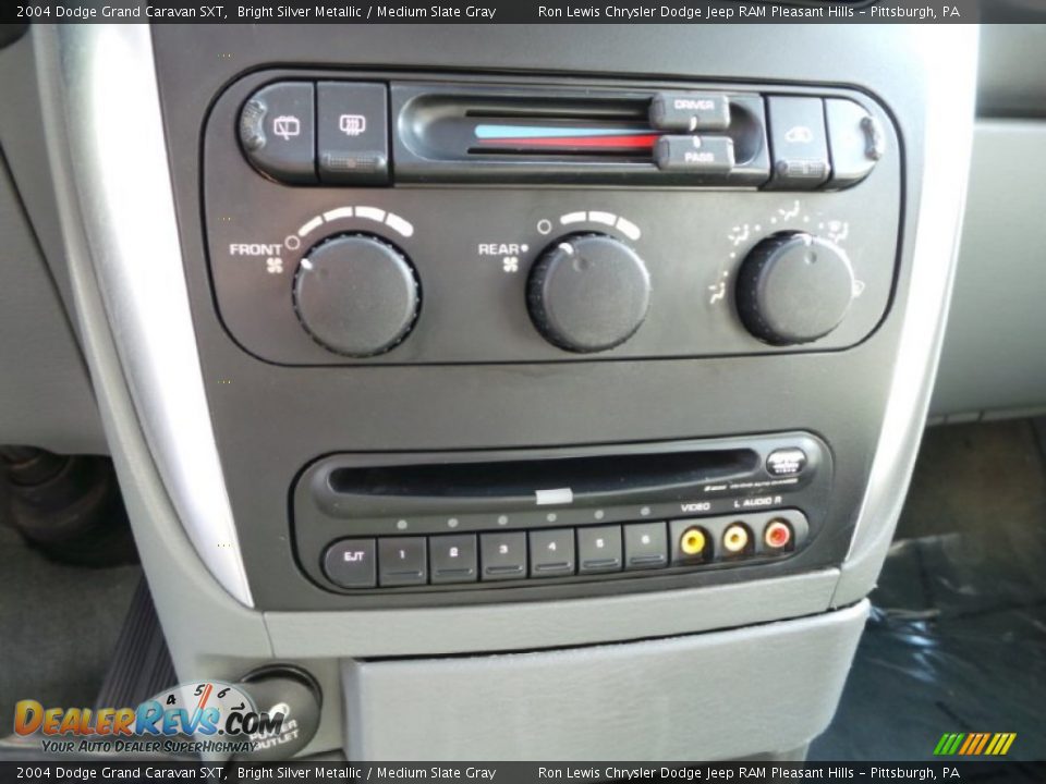 2004 Dodge Grand Caravan SXT Bright Silver Metallic / Medium Slate Gray Photo #18