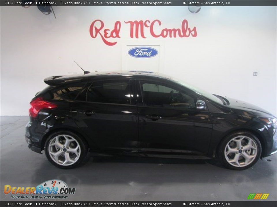 2014 Ford Focus ST Hatchback Tuxedo Black / ST Smoke Storm/Charcoal Black Recaro Sport Seats Photo #9