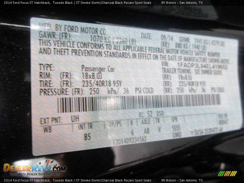 2014 Ford Focus ST Hatchback Tuxedo Black / ST Smoke Storm/Charcoal Black Recaro Sport Seats Photo #17