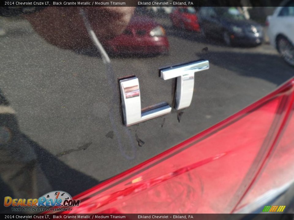 2014 Chevrolet Cruze LT Black Granite Metallic / Medium Titanium Photo #18