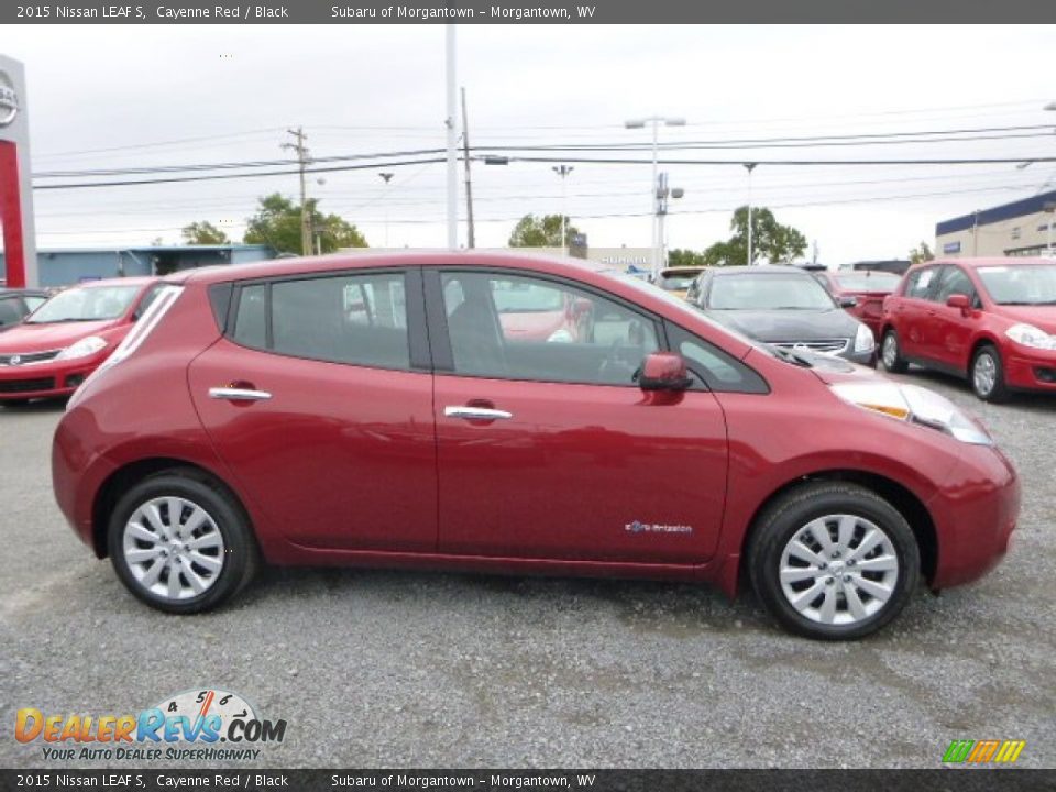 2015 Nissan LEAF S Cayenne Red / Black Photo #2