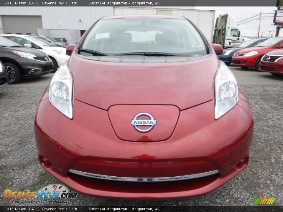 2015 Nissan LEAF S Cayenne Red / Black Photo #8