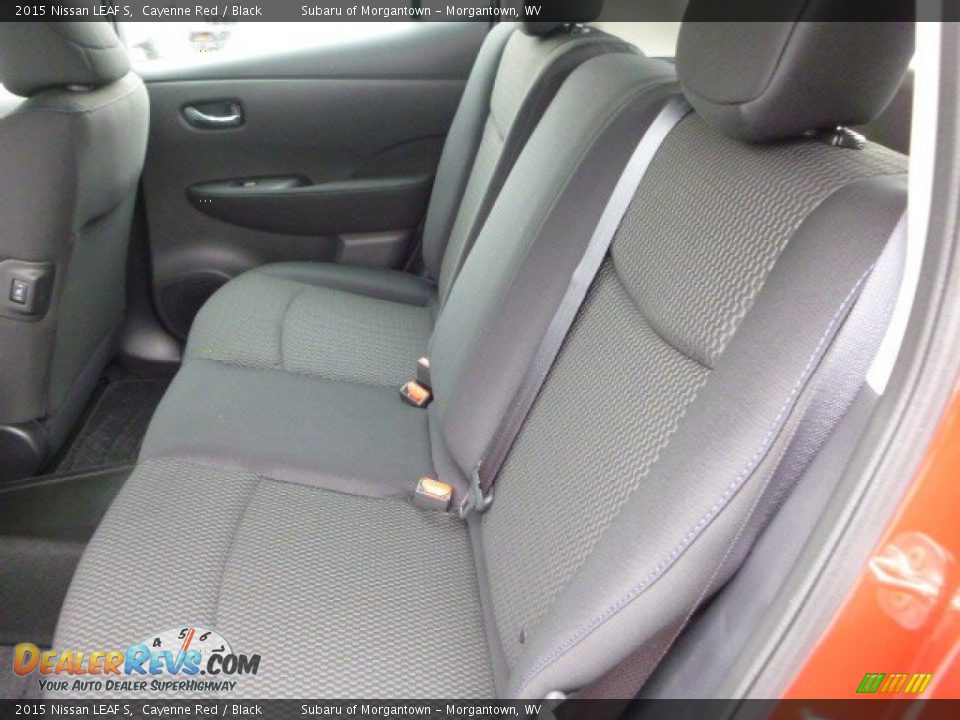 2015 Nissan LEAF S Cayenne Red / Black Photo #11