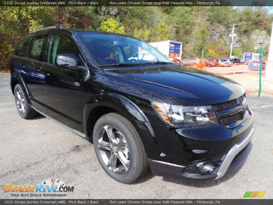 Front 3/4 View of 2015 Dodge Journey Crossroad AWD Photo #6