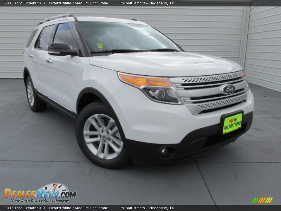 2015 Ford Explorer XLT Oxford White / Medium Light Stone Photo #1