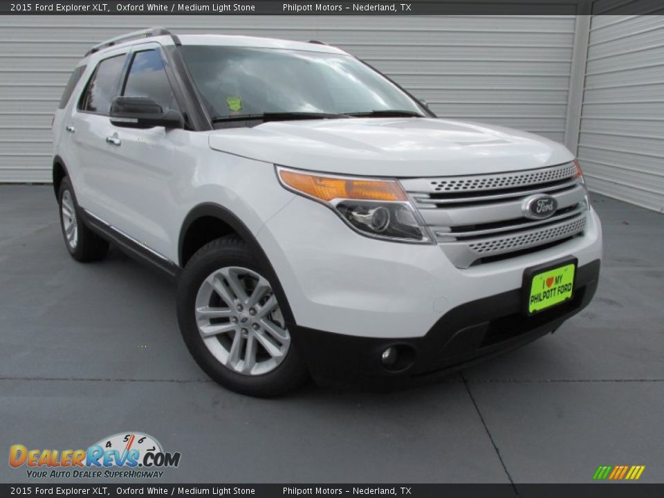 2015 Ford Explorer XLT Oxford White / Medium Light Stone Photo #2