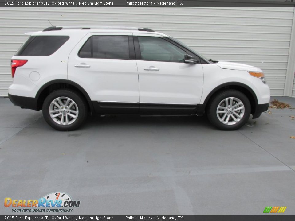 Oxford White 2015 Ford Explorer XLT Photo #3