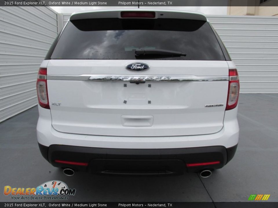 2015 Ford Explorer XLT Oxford White / Medium Light Stone Photo #5